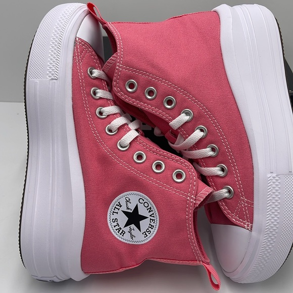 Converse WMNS High-Top Sneakers with Platform Sole A12302C CTAS MOVE HI
SNEAKY P - Picture 11 of 16